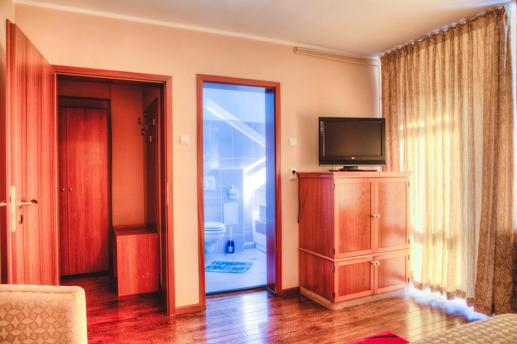 Vila Pinul Si Mesteacanul Poiana Brasov Exterior photo